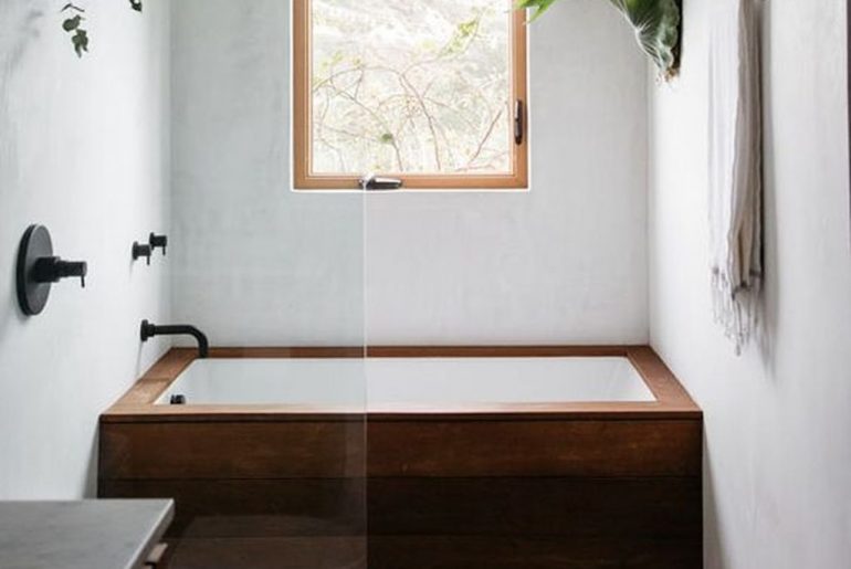 15x Kleine badkamer met bad -