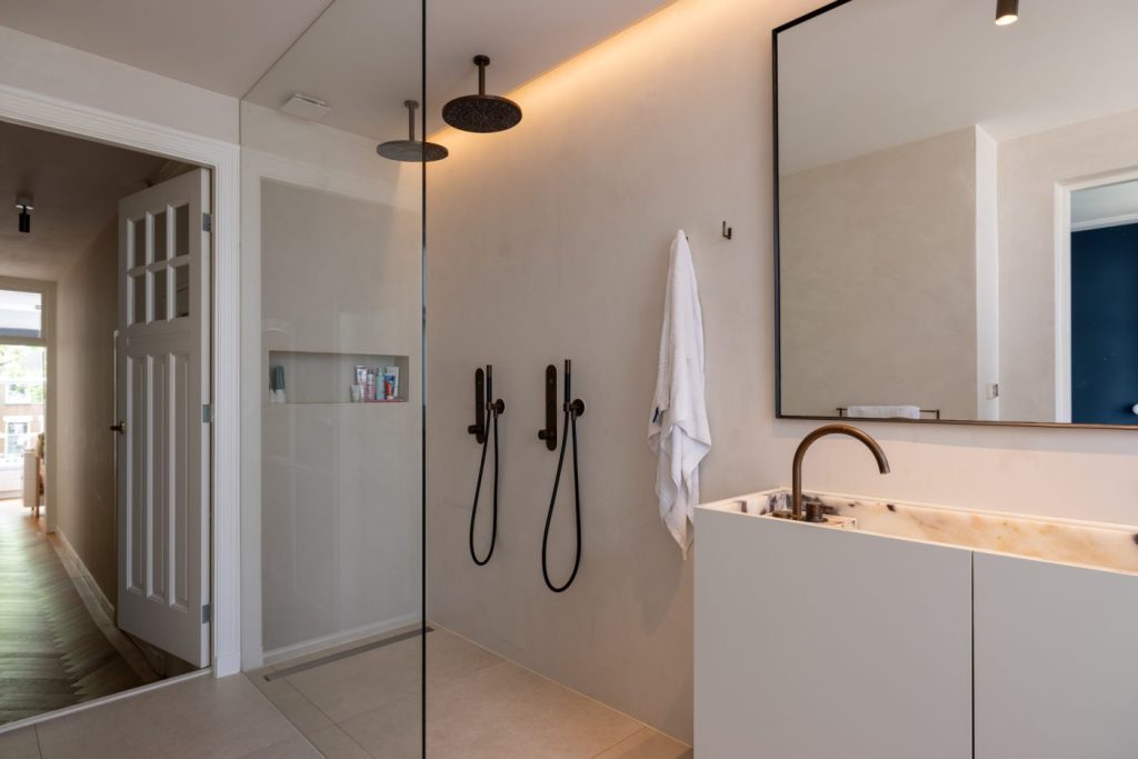 luxe badkamer ensuite dubbele douche